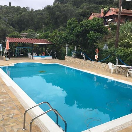Charming Apartment In Mpenitses With Shared Pool Exterior photo